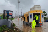 今年首个“红暴”！珠海水控集团排涝“急先锋”暴雨中前行......